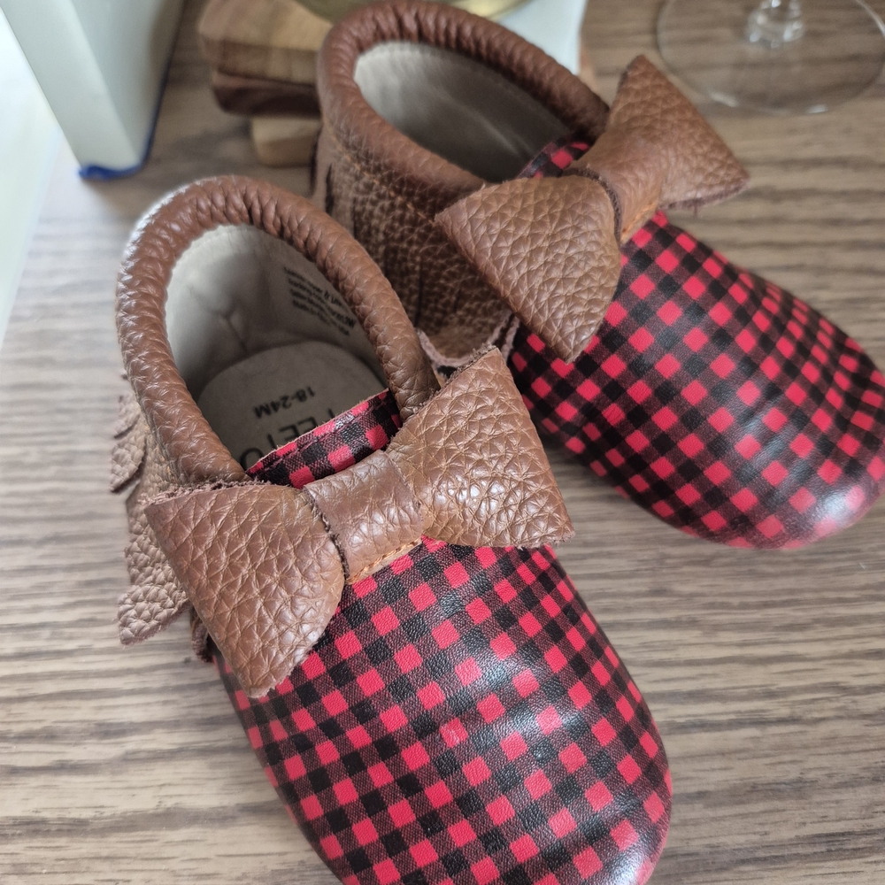 Monkey Feet Checkered Red and Brown Moccasins - Picture 2 of 4